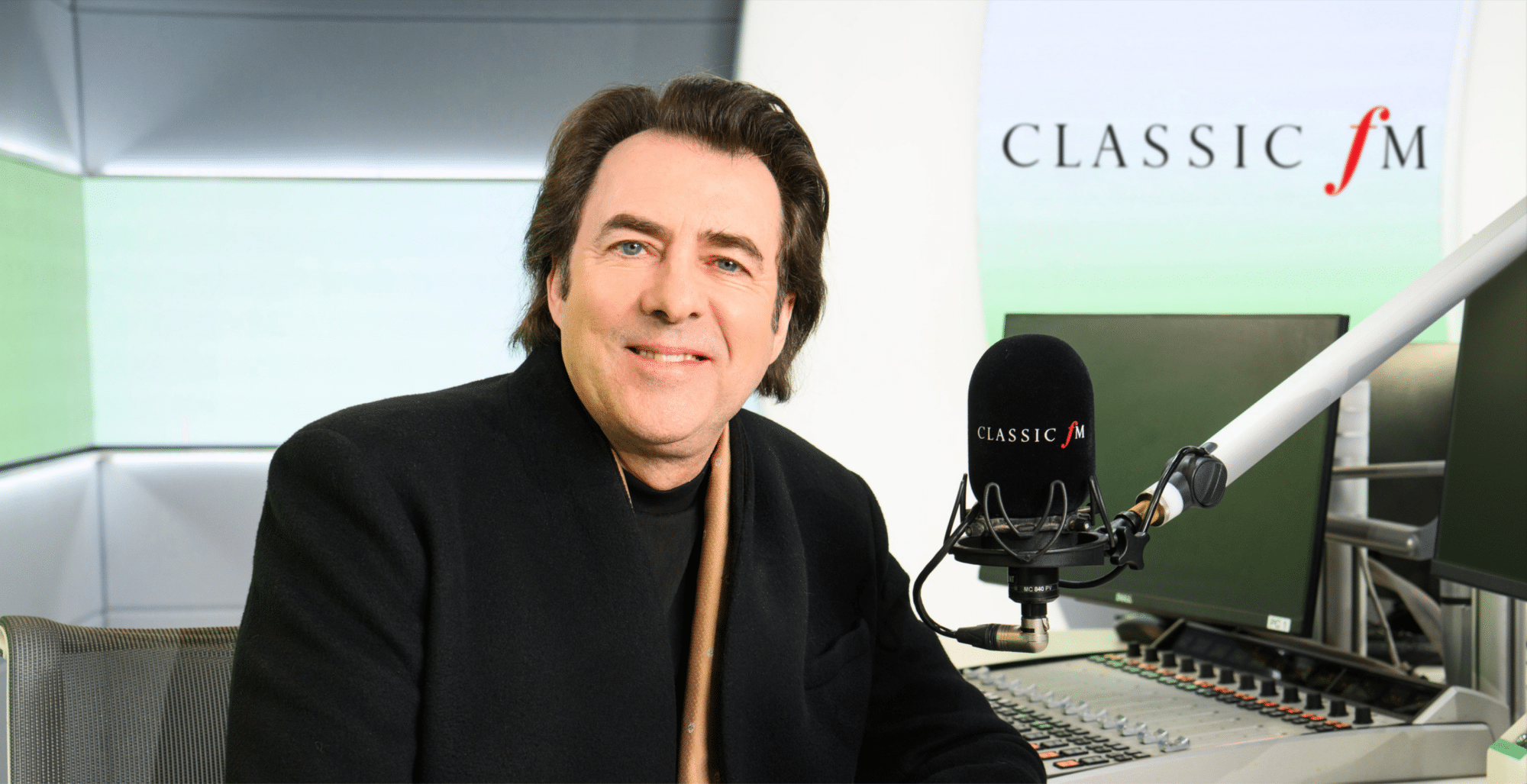 Jonathan Ross to host Classic FM's popular film music programme