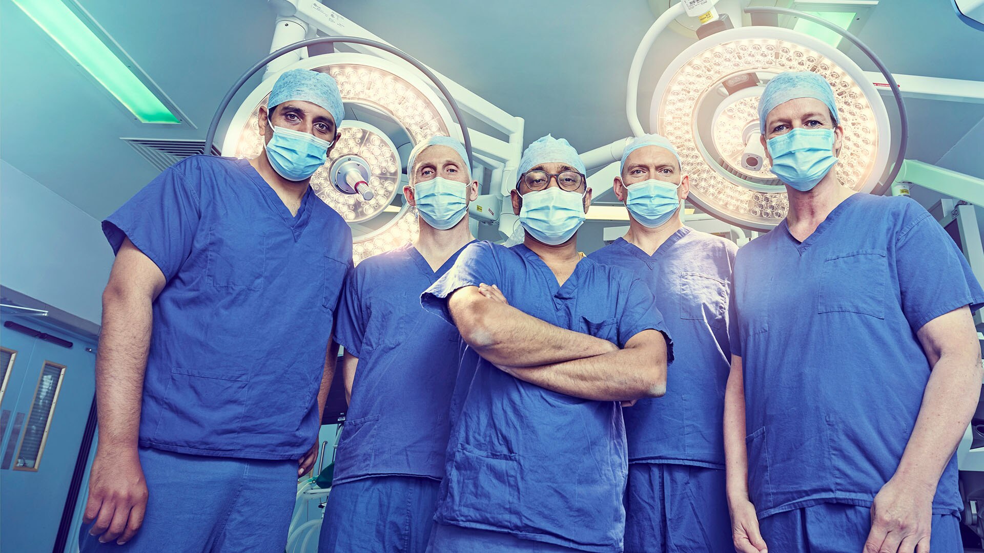 Channel 4 commissions second season of Super Surgeons: A Chance at Life from Wonderhood Studios