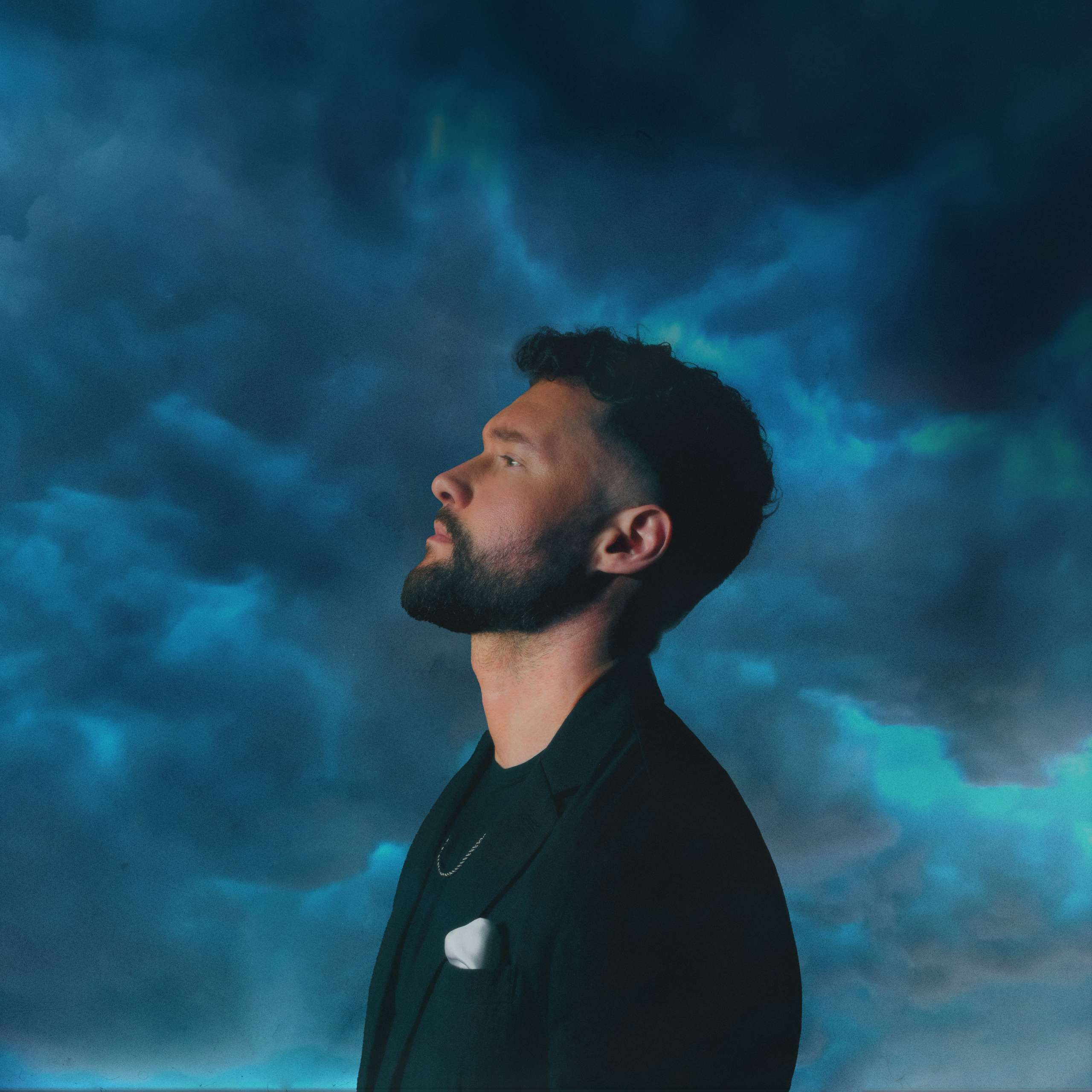 CALUM SCOTT SHARES ANTHEMIC NEW SINGLE & LYRIC VIDEO “LIGHTHOUSE”