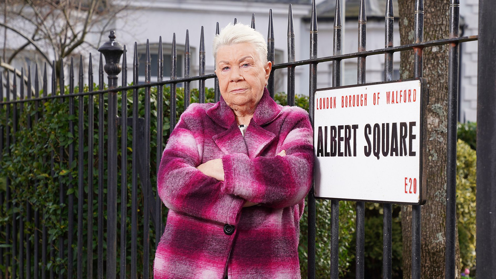 Mo Harris to return to EastEnders alongside Freddie Slater