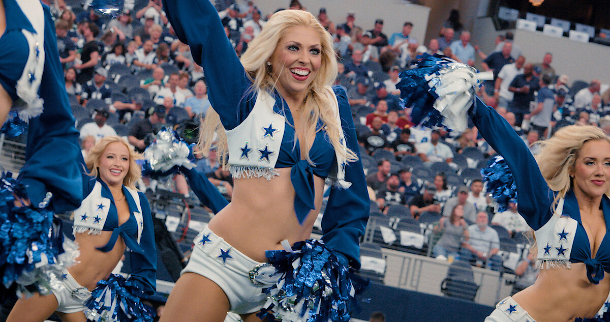 "America's Sweethearts: Dallas Cowboys Cheerleaders" - Official Trailer - Netflix