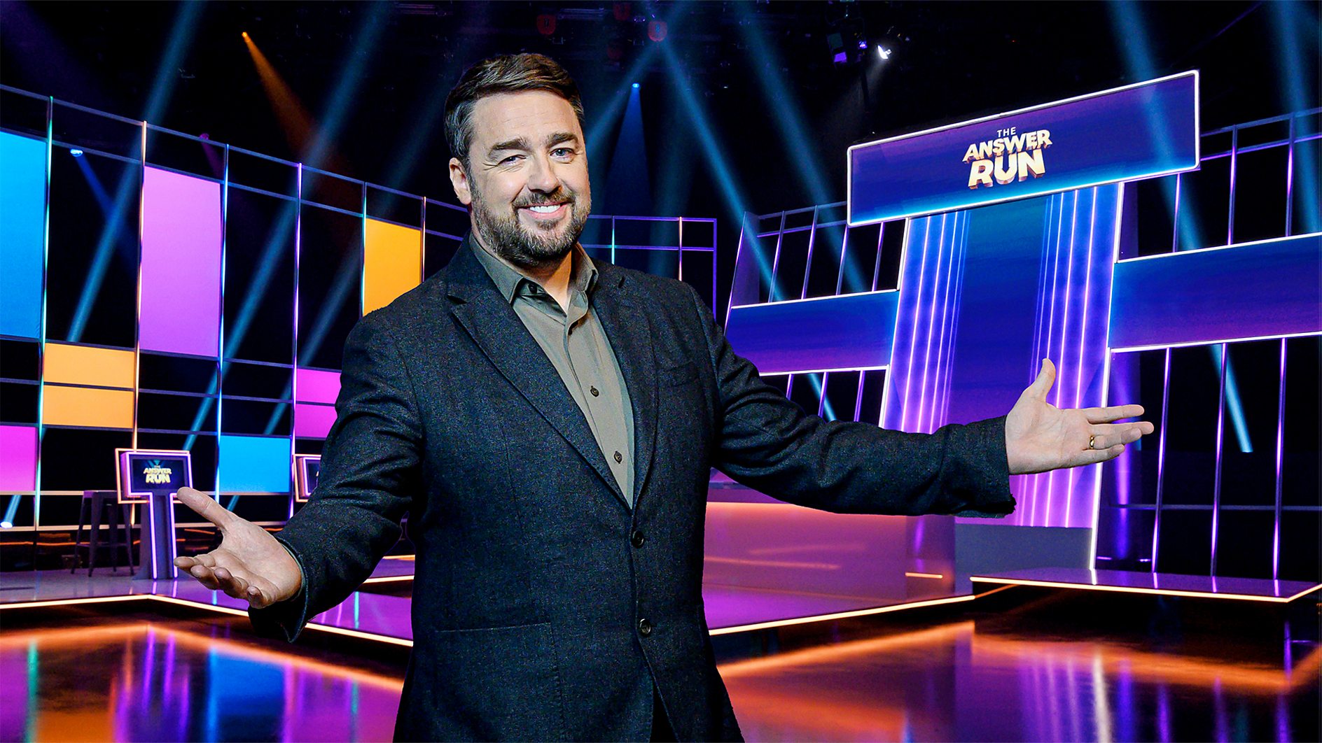 Interview with Jason Manford on hosting The Answer Run on BBC One