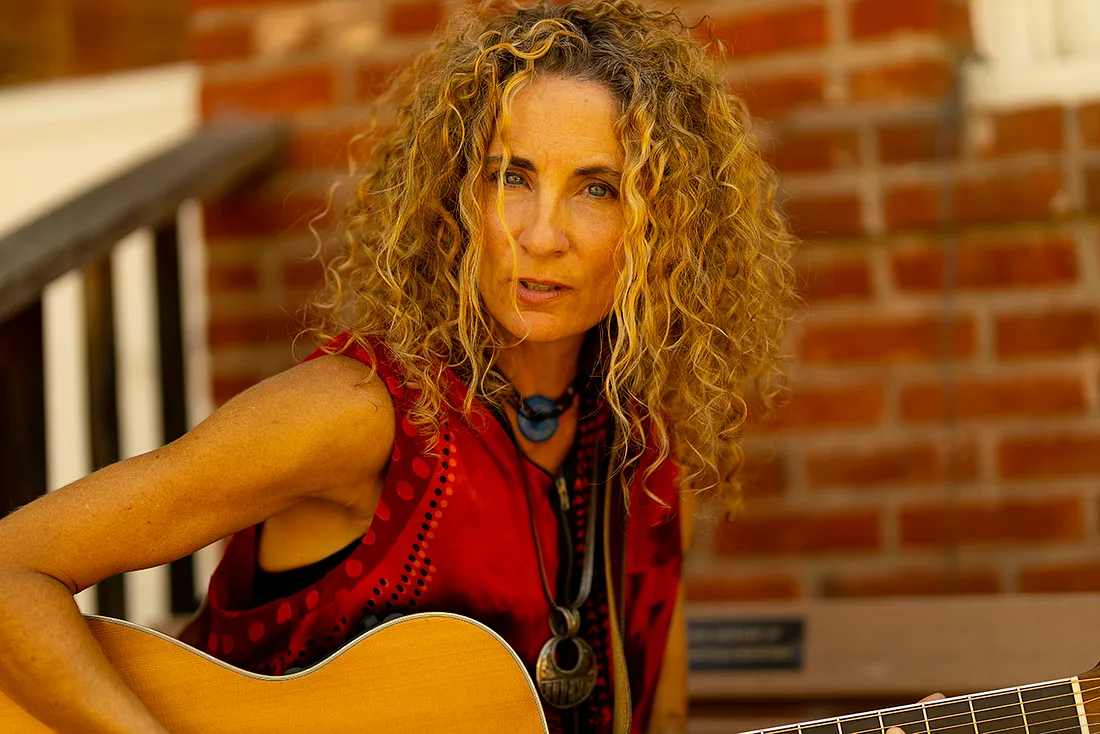 Singer/Songwriter Jen Ambrose Releases Emotionally Charged Single, "Heart of Stone"